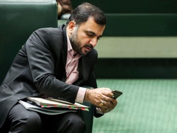 اتفاقات نادری که فقط در ایران می‌افتد؛ وزیر ارتباطاتی که آرزوی رفع فیلترینگ دارد!